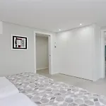 Vila Waterfall - Clever Details, Luxury, 5min Walking From The Center Vilamoura