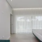 Waterfall - Clever Details, Luxury, 5min Walking From The Center *