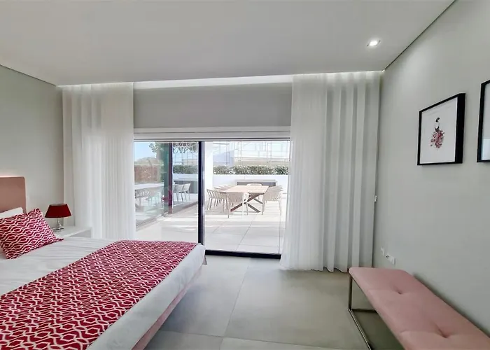 Villa Waterfall - Clever Details, Luxury, 5min Walking From The Center Vilamoura