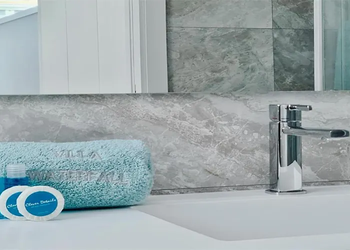 Waterfall - Clever Details, Luxury, 5min Walking From The Center