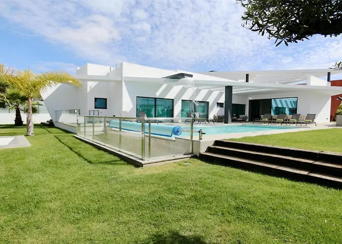 Villa Waterfall - Clever Details, Luxury, 5min Walking From The Center Vilamoura