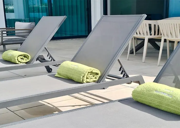 Villa Waterfall - Clever Details, Luxury, 5min Walking From The Center Vilamoura