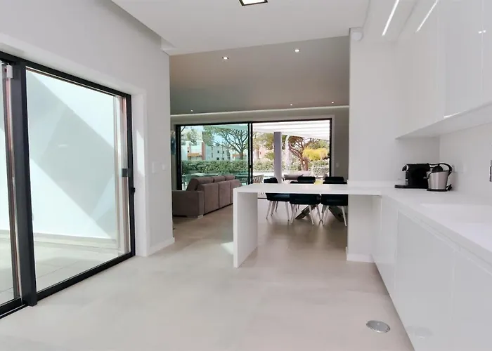 Villa Waterfall - Clever Details, Luxury, 5min Walking From The Center Vilamoura