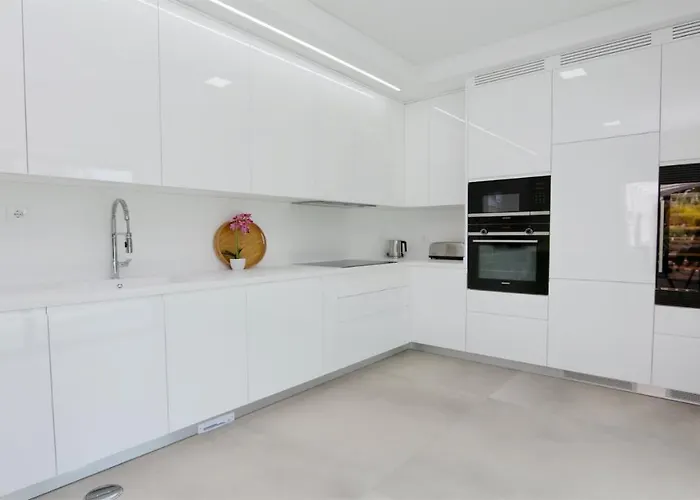 Waterfall - Clever Details, Luxury, 5min Walking From The Center *