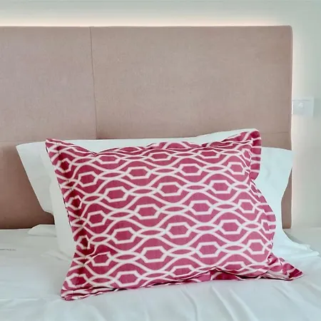 Waterfall - Clever Details, Luxury, 5min Walking From The Center Villa