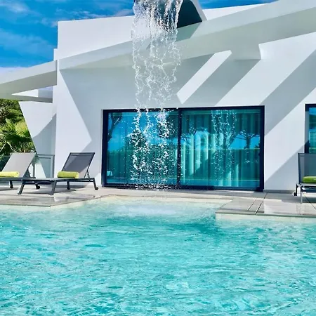 Waterfall - Clever Details, Luxury, 5min Walking From The Center * וילהמורה
