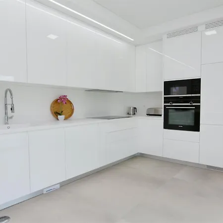 Waterfall - Clever Details, Luxury, 5min Walking From The Center *