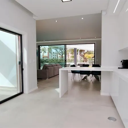 Villa Waterfall - Clever Details, Luxury, 5min Walking From The Center Vilamoura