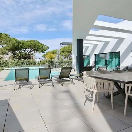 Waterfall - Clever Details, Luxury, 5min Walking From The Center *