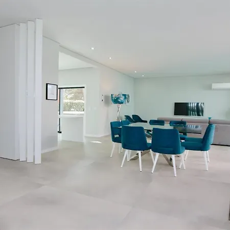 Waterfall - Clever Details, Luxury, 5min Walking From The Center